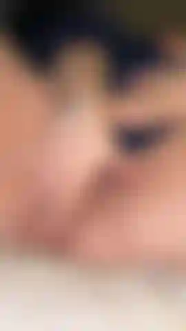 Juego de coño recién afeitado.