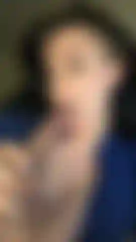 Garganta profunda esta polla de 8 pulgadas.