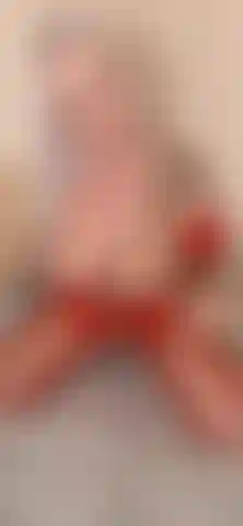 Get hard and cum for me whist you watch me tit fuck and suck this dildo nice and deep😝