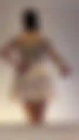 Quítate la ropa y fóllame en la pared.