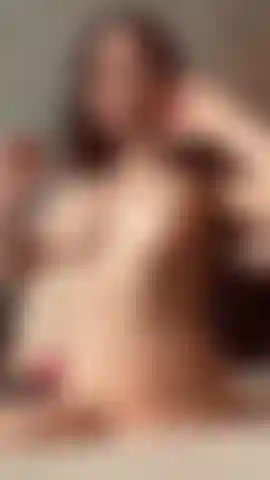 Masturbación misionera con mi dildo de 23 cm.