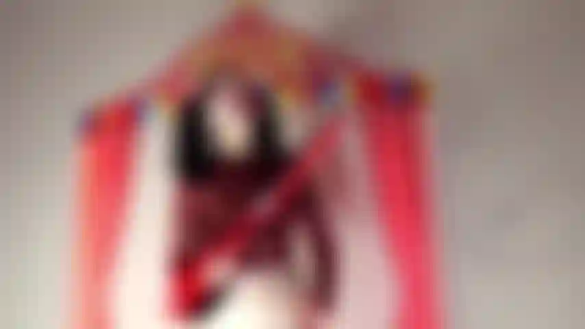 Zapatillas de payaso sucio.